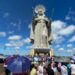 Milhares de fiéis celebram o Dia de Santa Rita de Cássia em visita à maior estátua católica do mundo