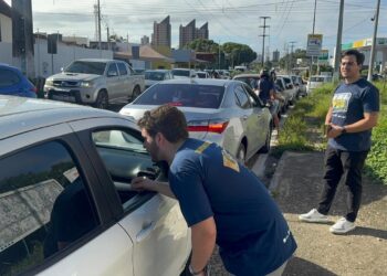 Dia Livre de Impostos tem filas por gasolina a R$ 4,49 em Natal