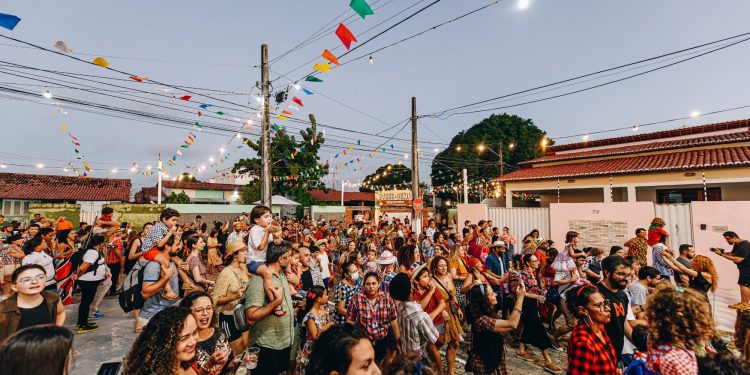 'Ahayá de Rua' tem programação gratuita no bairro de Potilândia nesta quarta-feira (3)